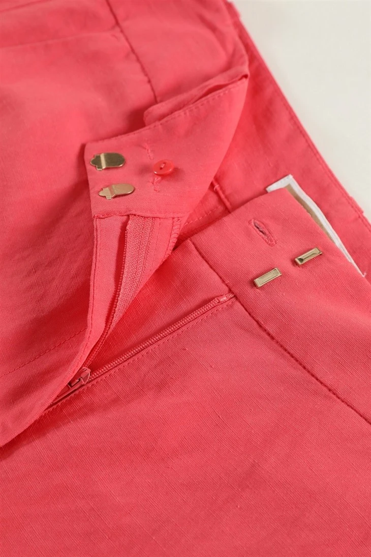 Fashionable Pink Trousers