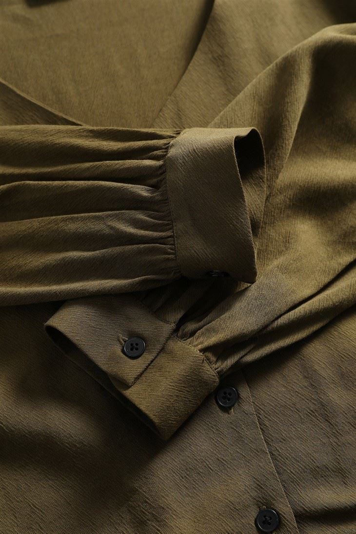 Green V-Neck Long Sleeve Top