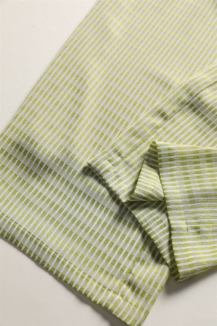 242A6221